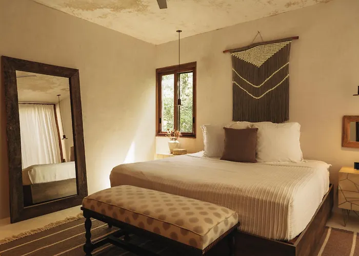 Serenidad - Luxury Retreat With Private Garden, Pool And Rooftop Terrace Villa
