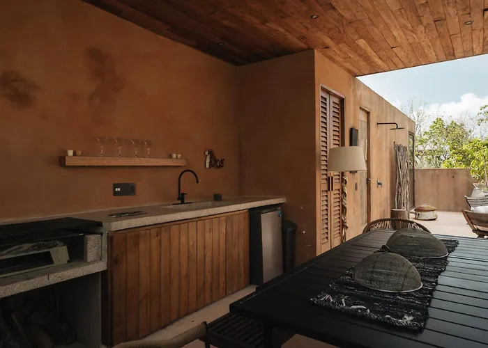 Serenidad - Luxury Retreat With Private Garden, Pool And Rooftop Terrace Villa